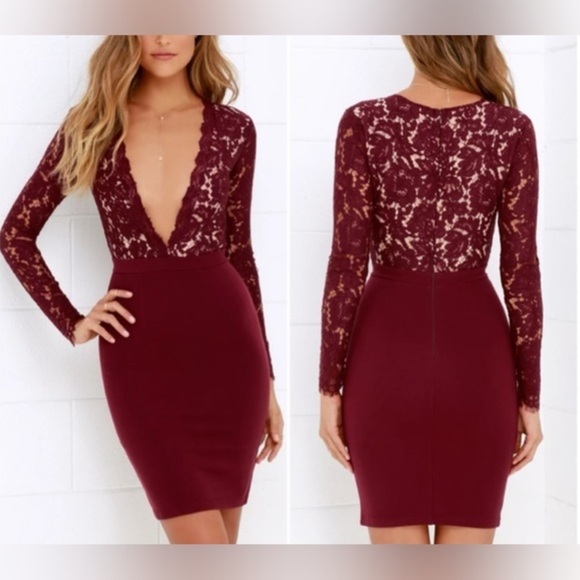 Lulu’s Lovers Era Deep-V Lace Mini Dress in Berry Ruby Red -‎ M - Picture 2 of 14